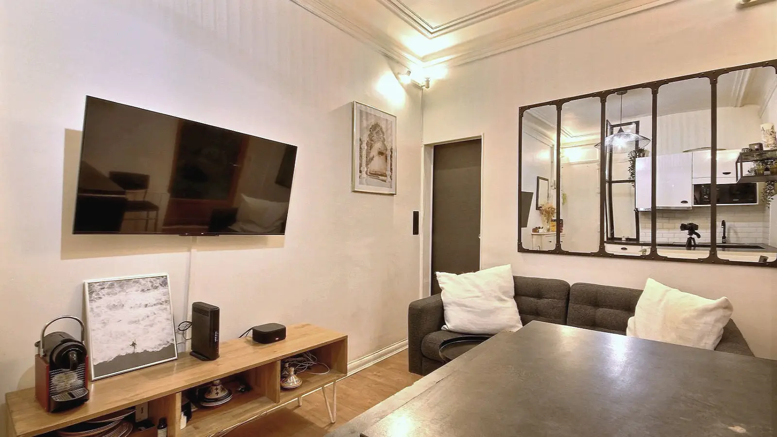 Appartement Rue Camille Tahan à Paris