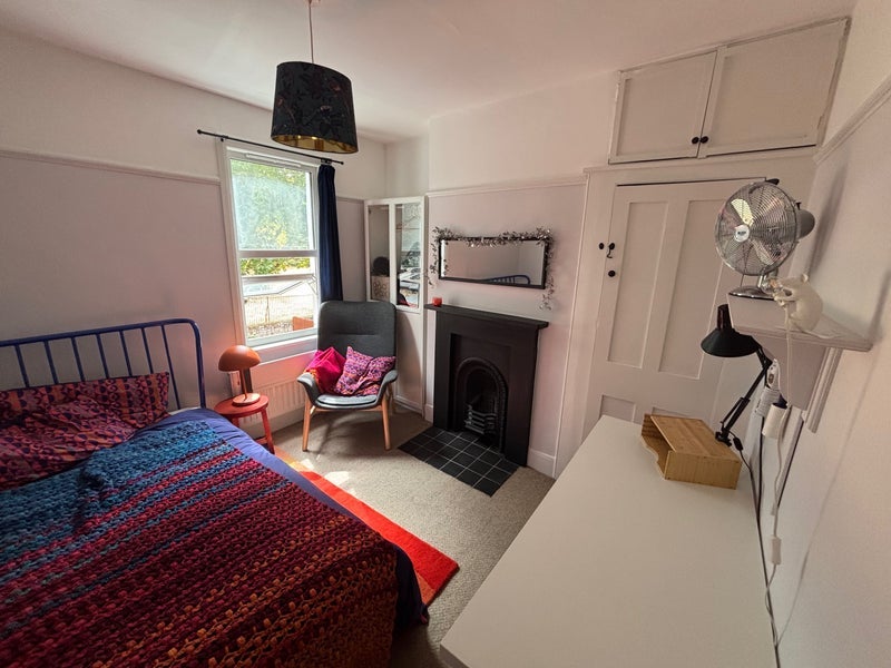 Room Faringford Road in Greater London