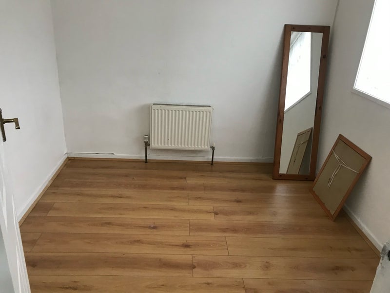 Room Barrowmead Drive in Bristol