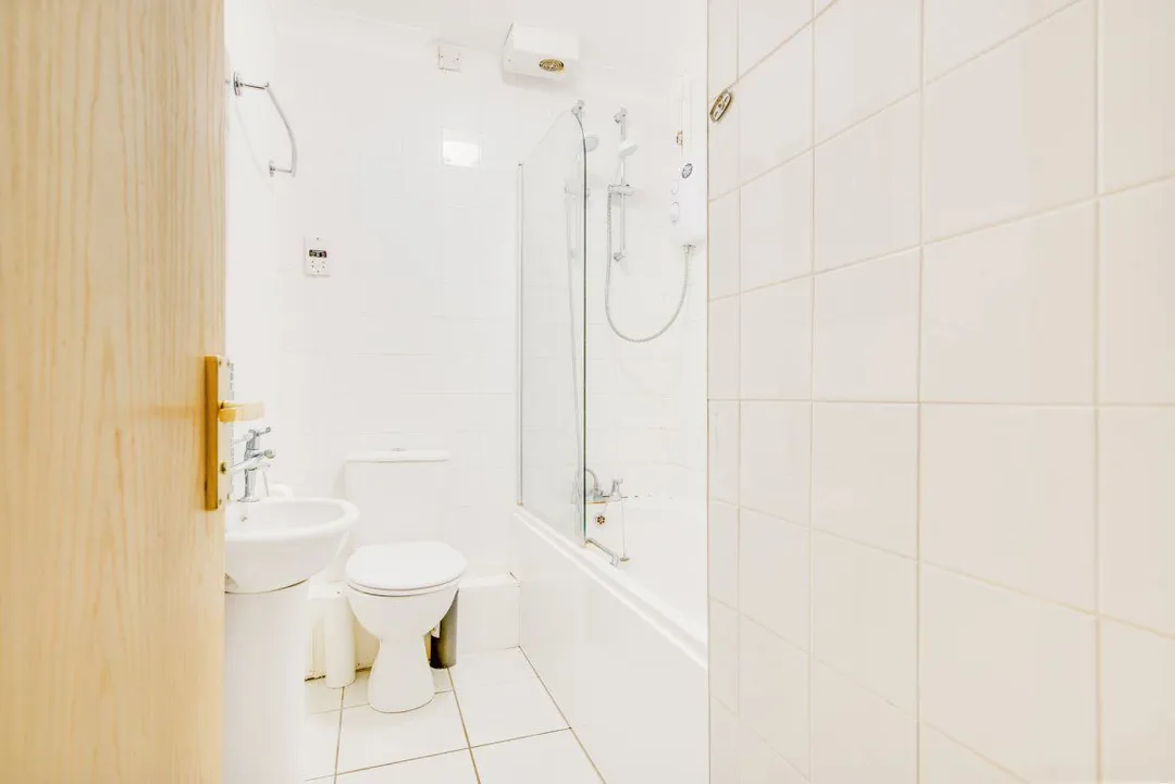 Room Regency Place in Canterbury