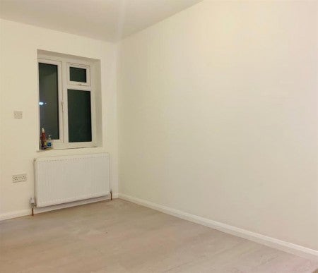 Flat Gresham Drive in Greater London