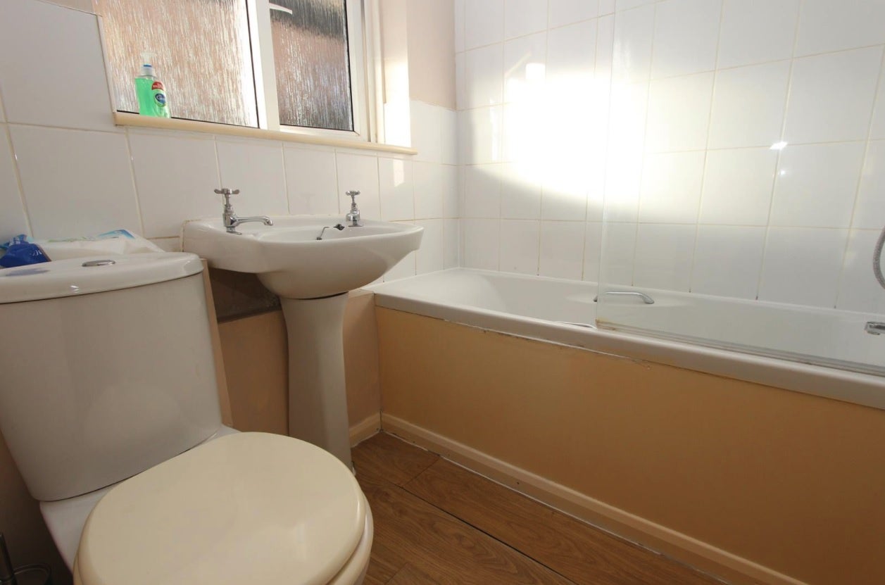 Room Heather Way in Dacorum