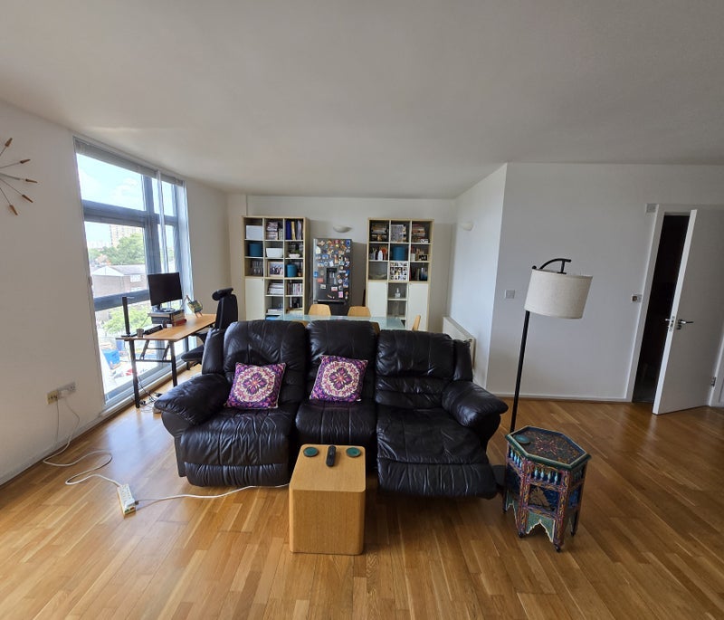 Room Plaistow Road in Greater London