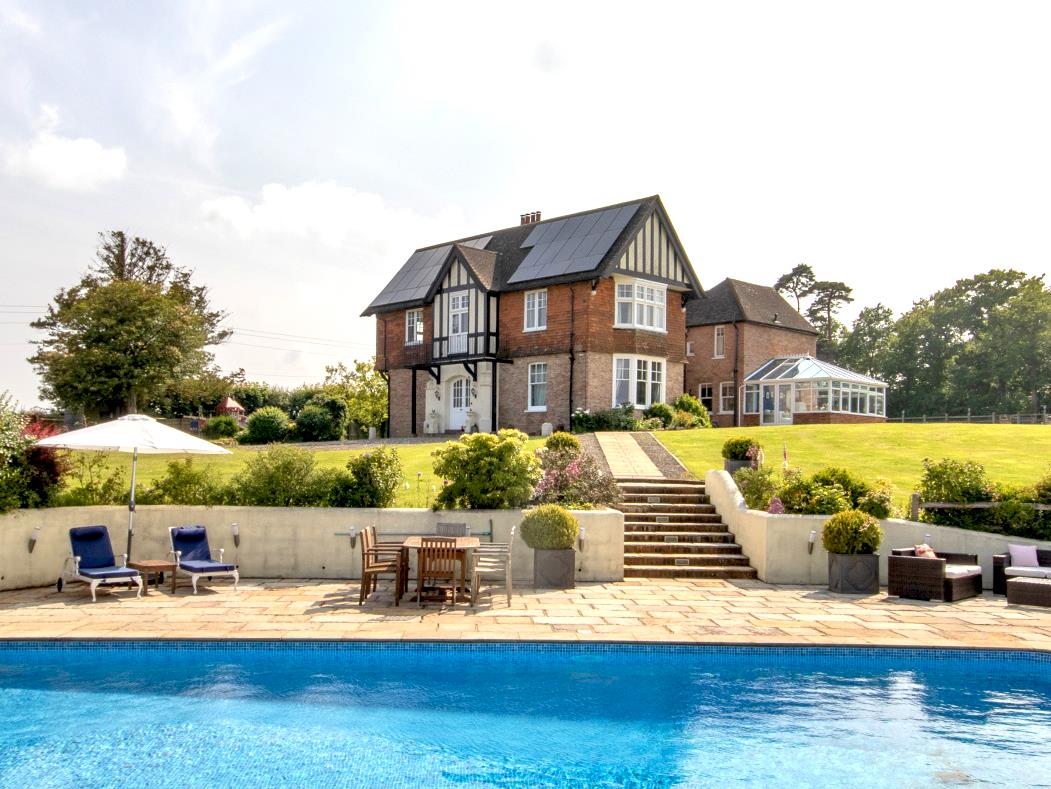 House Burwash Road in Wealden