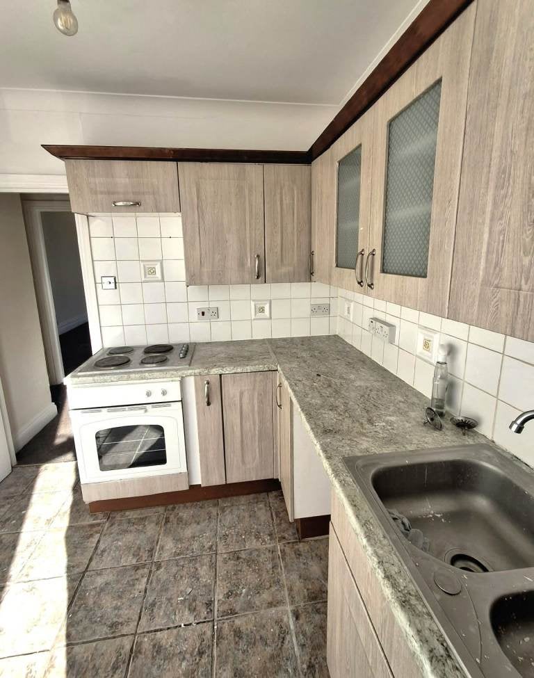 Flat Cumnor Road in Bournemouth