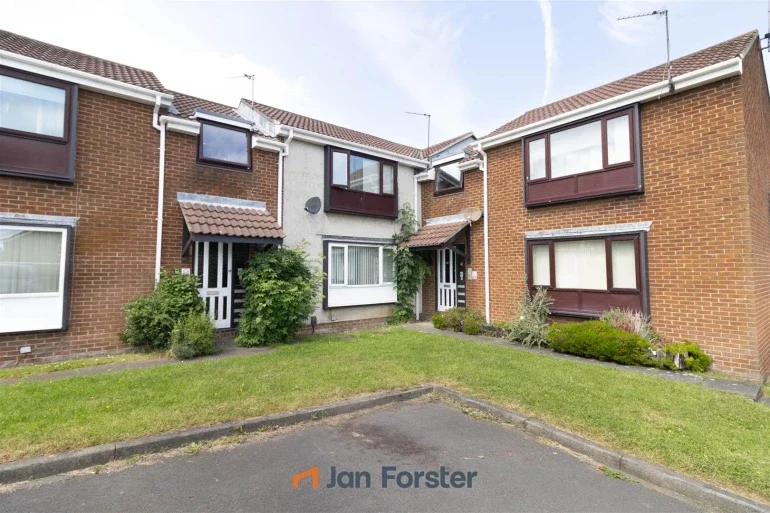Flat Lydford Court in Newcastle upon Tyne