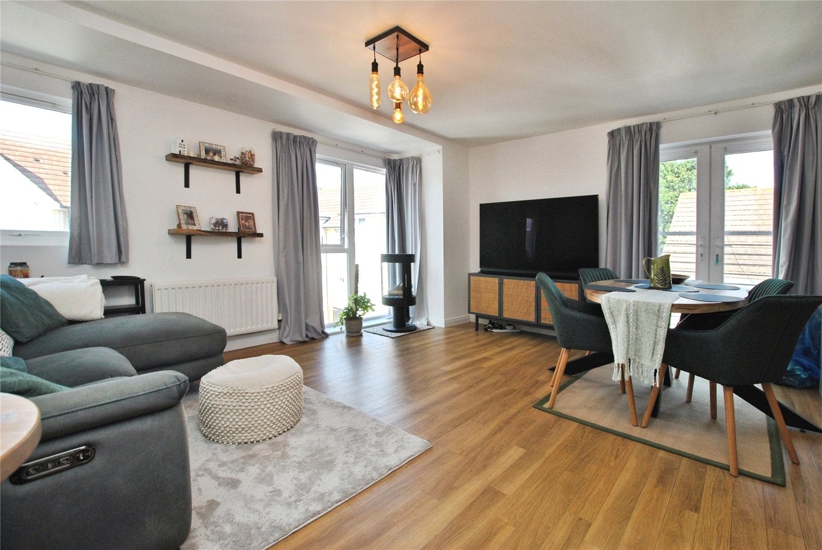 Flat Pearl Square in Chelmsford