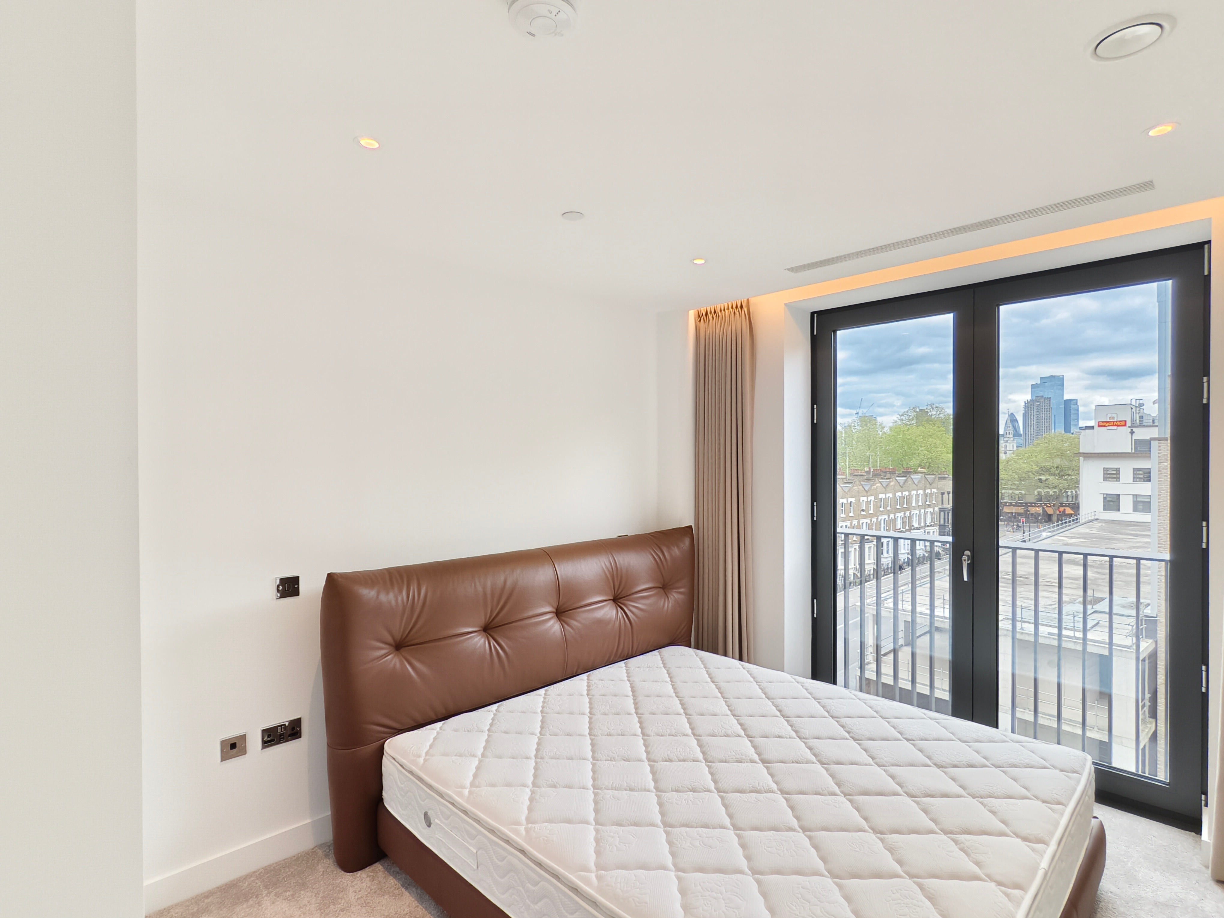 Flat Lloyd Baker Street in Greater London
