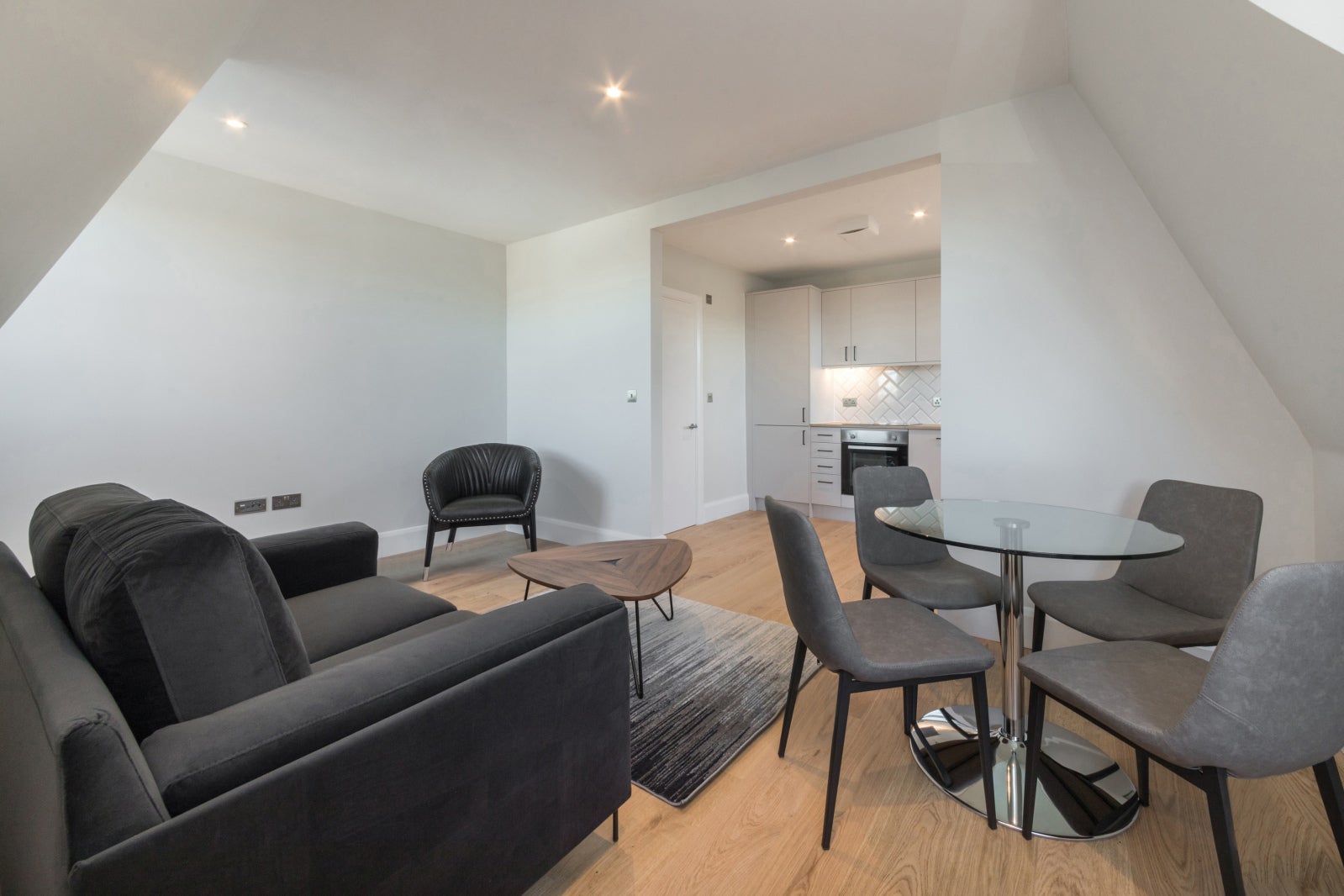 Flat Kingsland Road in Greater London