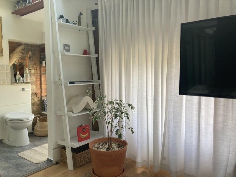 Room Union Walk in Greater London