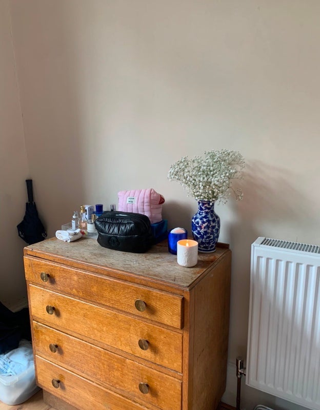 Room Brixton Road in Greater London