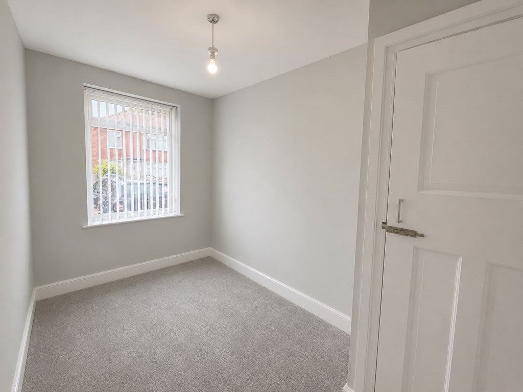 Flat Silverhill Drive in Newcastle upon Tyne