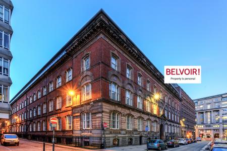 Flat Old Hall Street in Liverpool