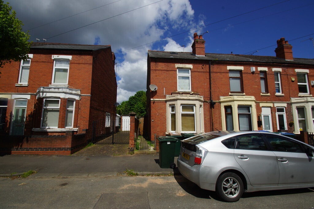 Flat Hollis Road in Coventry