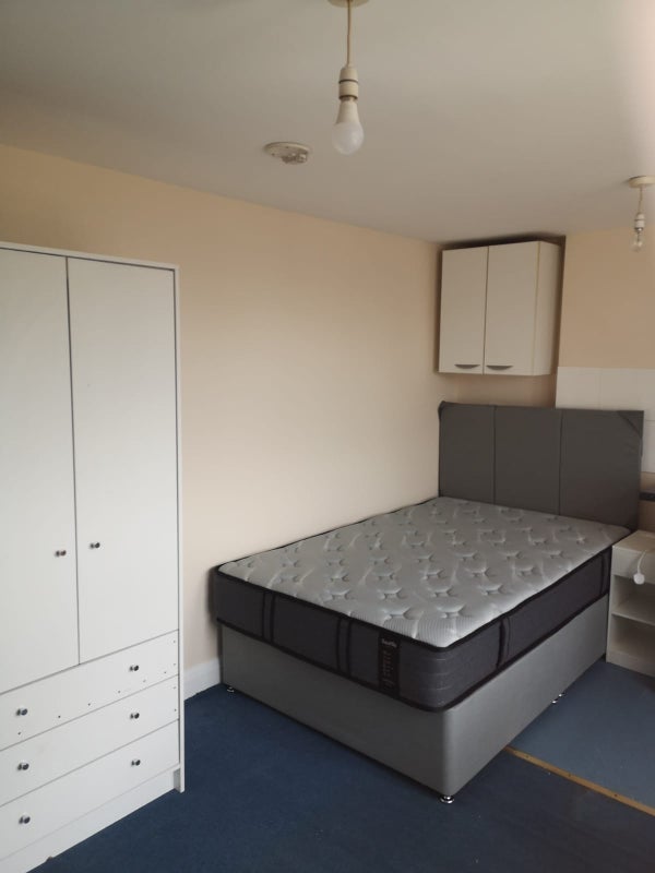 Flat Belsize Park in Greater London
