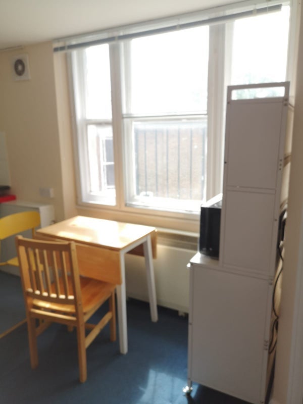 Flat Belsize Park in Greater London