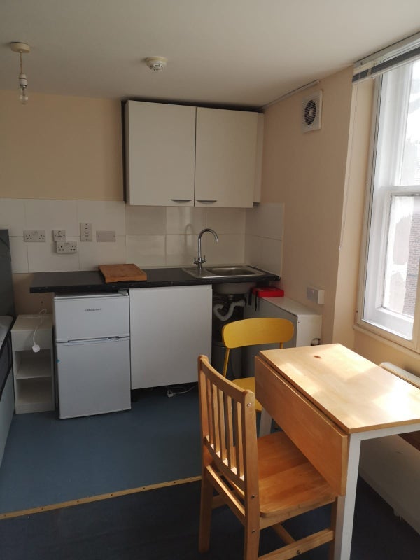 Flat Belsize Park in Greater London