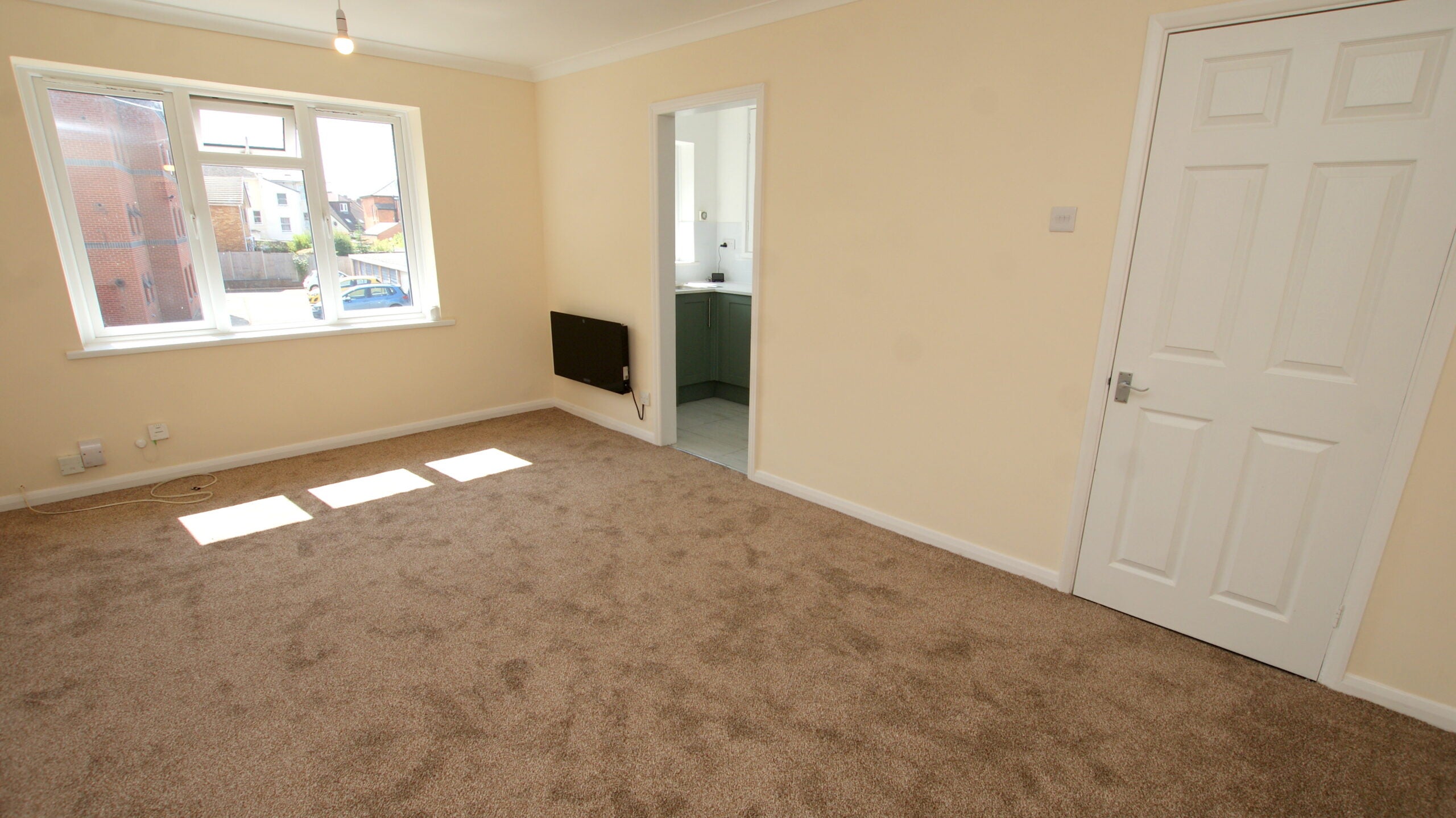Flat Oak Manor Drive in Cheltenham