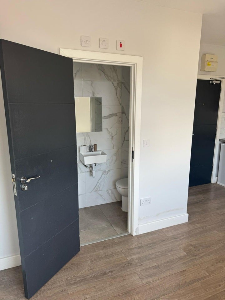 Flat Tachbrook Road in Greater London