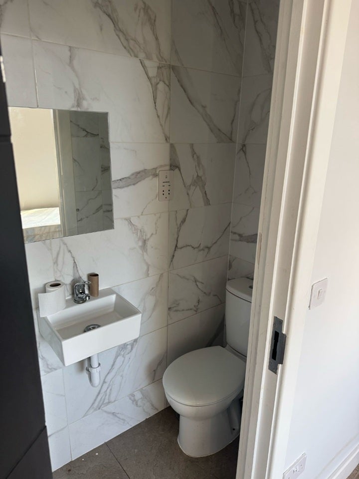Flat Tachbrook Road in Greater London