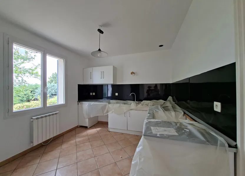 Appartement Chemin des Ferrages à Pierrevert