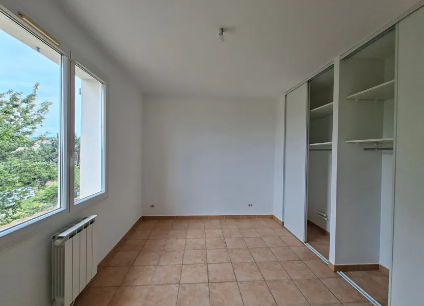 Appartement Chemin des Ferrages à Pierrevert