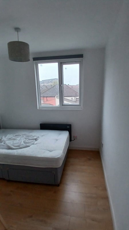 Room Benson Avenue in Greater London