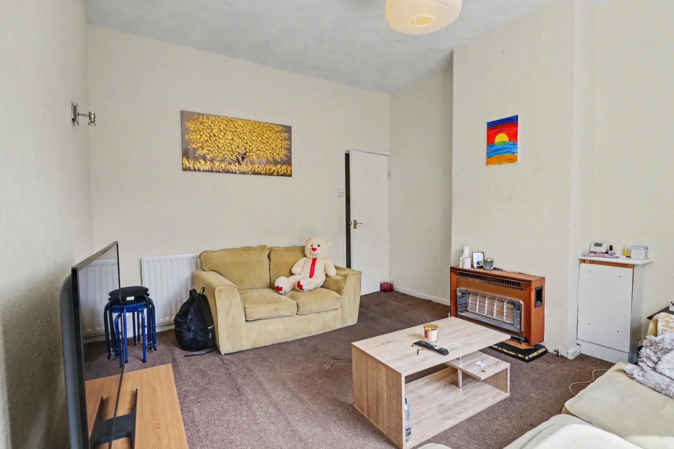 Flat Hartshill Road in Stoke-on-Trent
