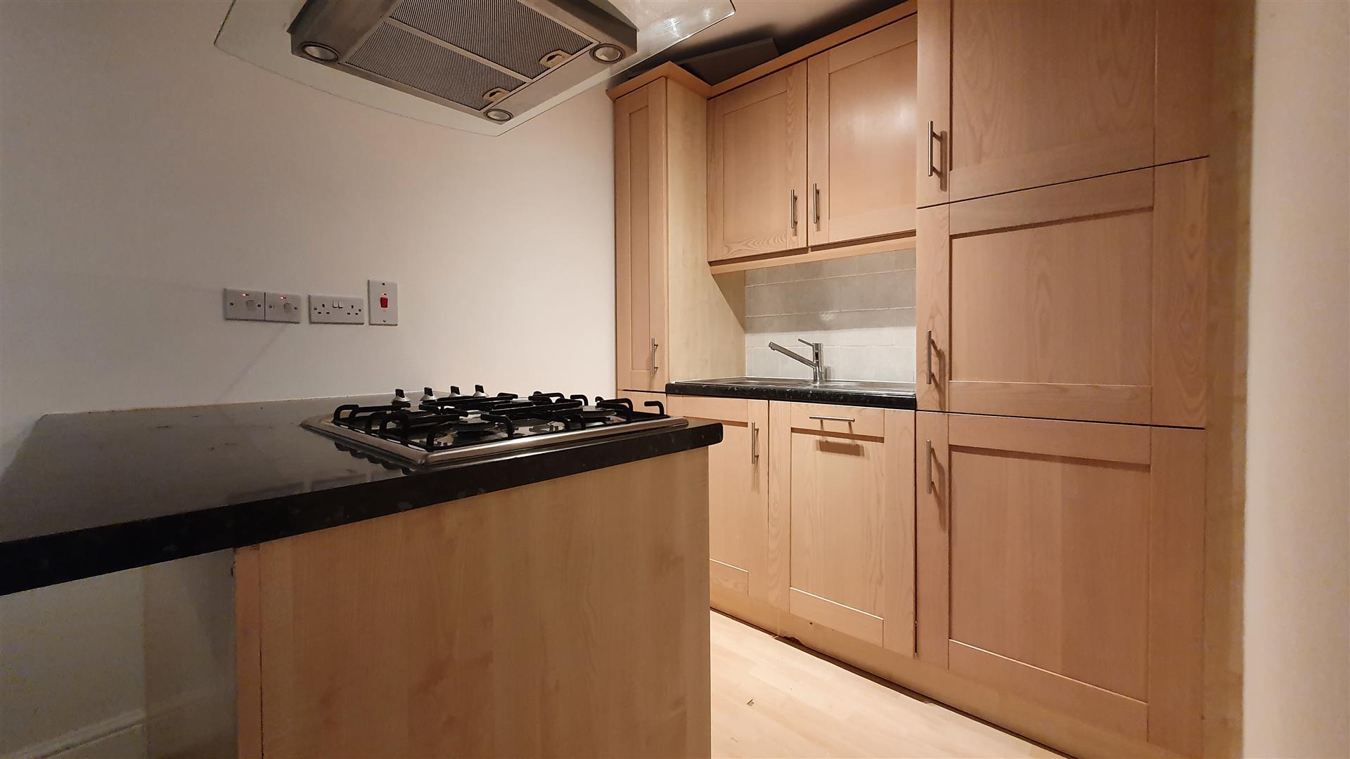 Flat Dawley Road in Greater London