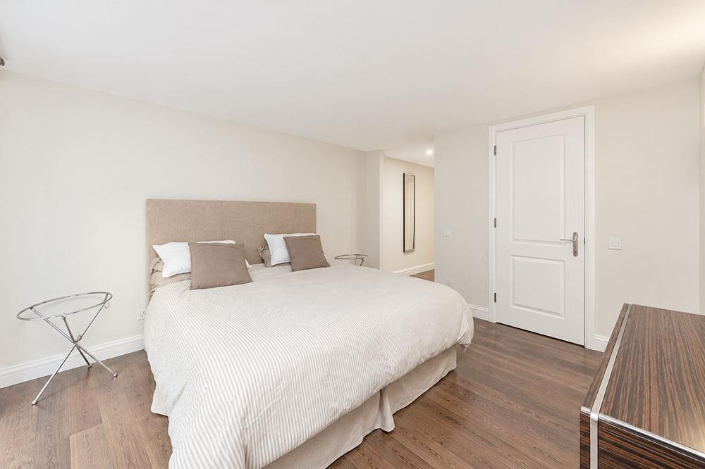 Flat Claverton Street in City of Westminster