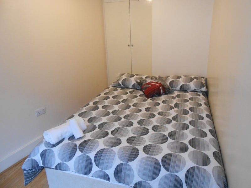Room Brewer Street in City of Westminster