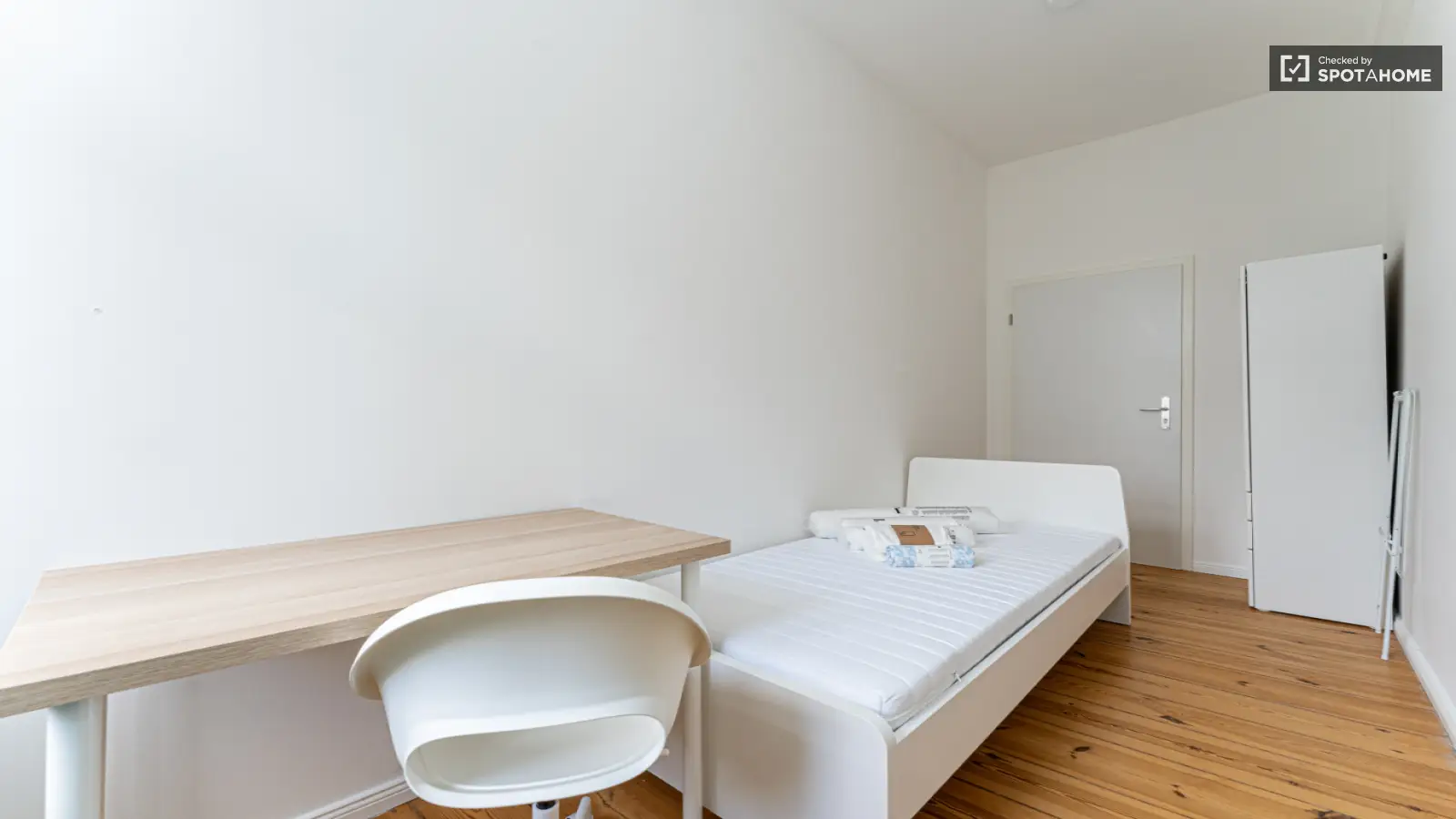 Zimmer Flughafenstraße in Berlin