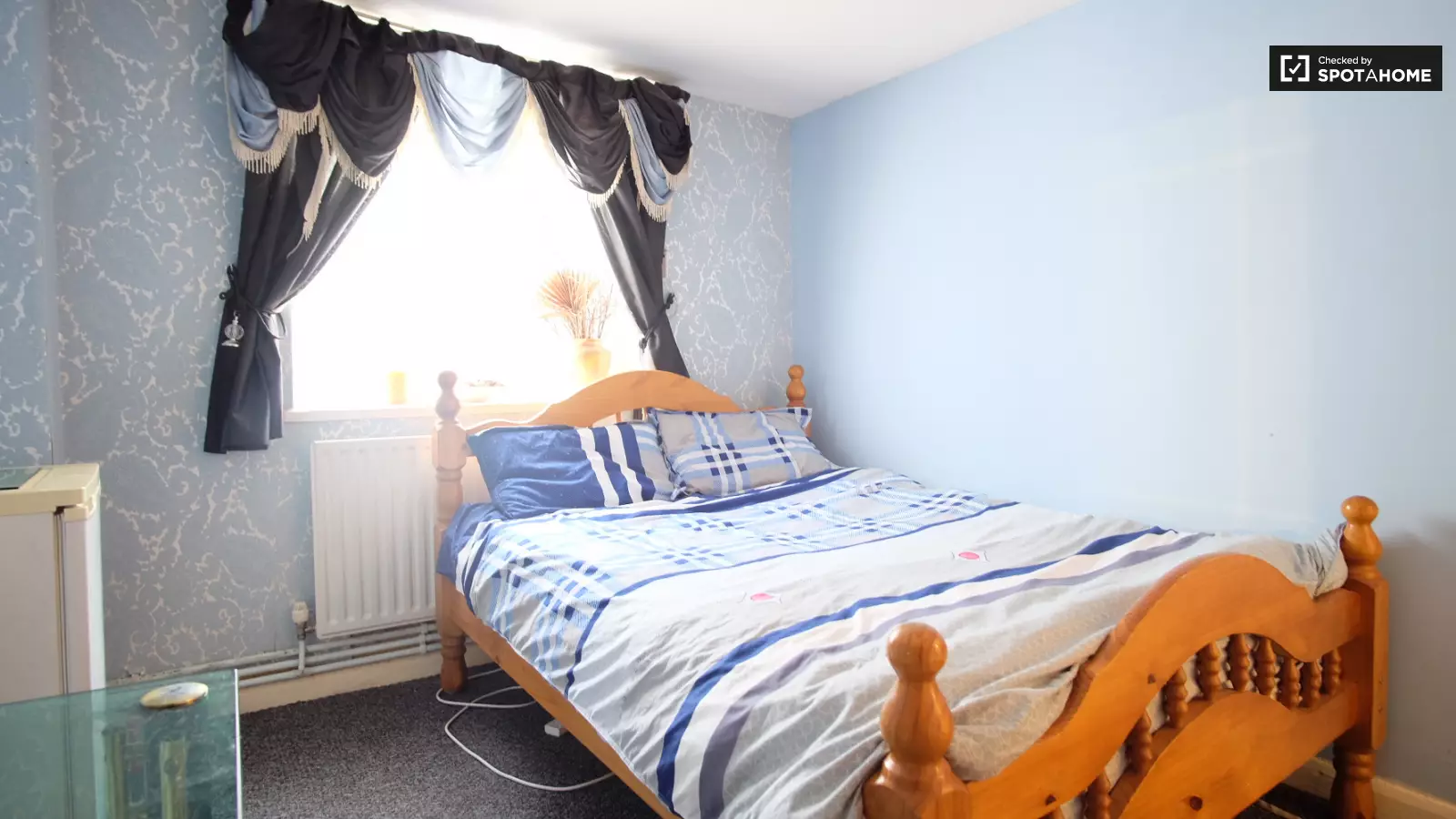Flat Kennington Park Road in Greater London