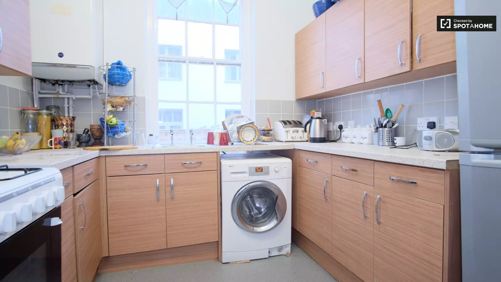 Flat Kennington Park Road in Greater London