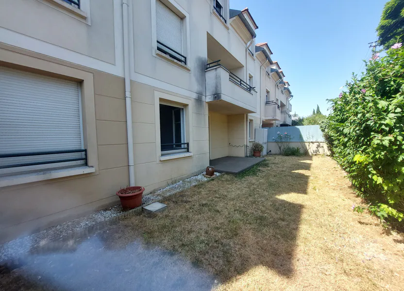 Flat Rue Lucien Brunet in Pontault-Combault