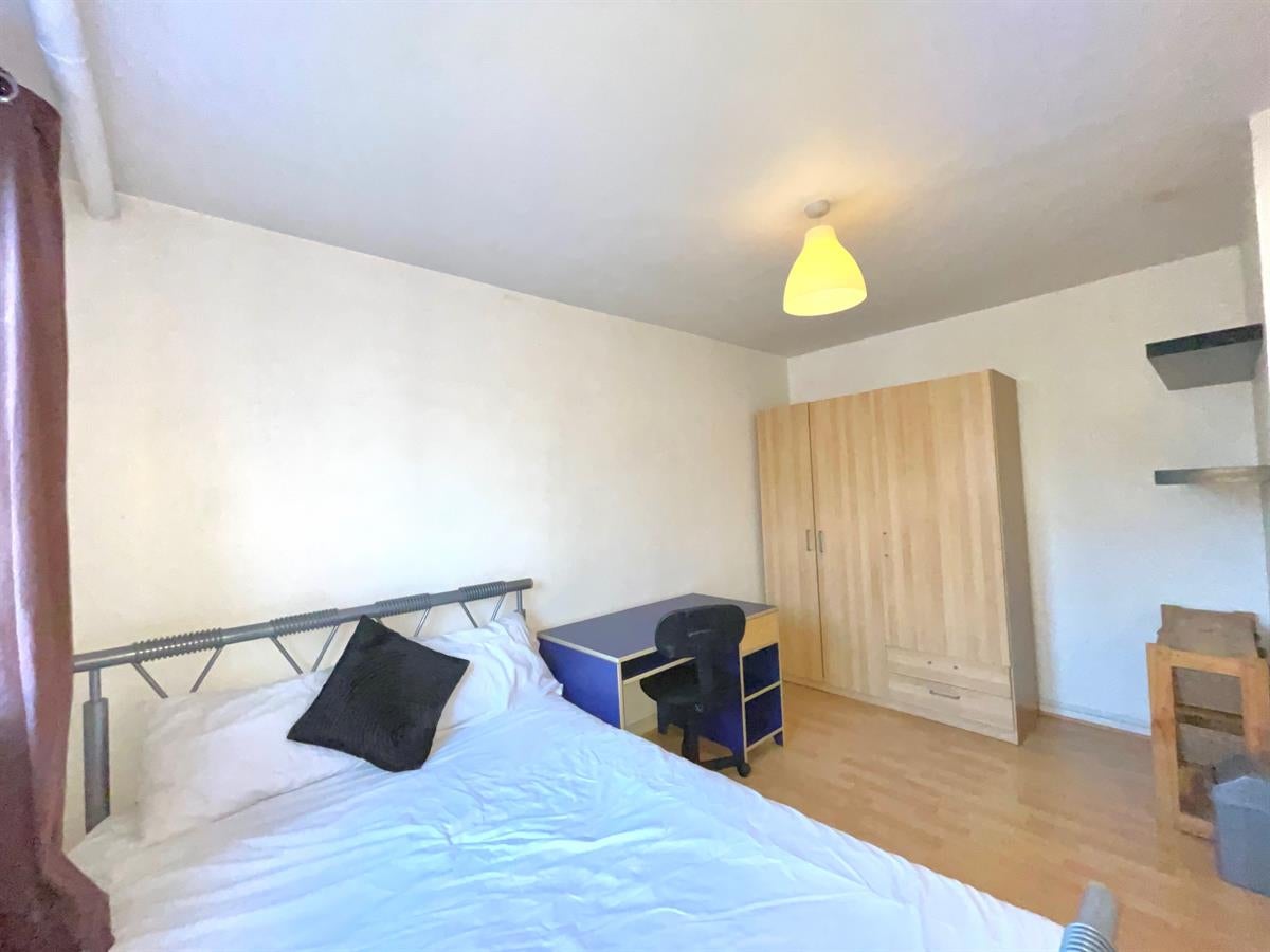 Flat Royal College Street in Greater London