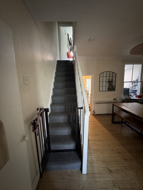 Room Sedgwick Road in Greater London