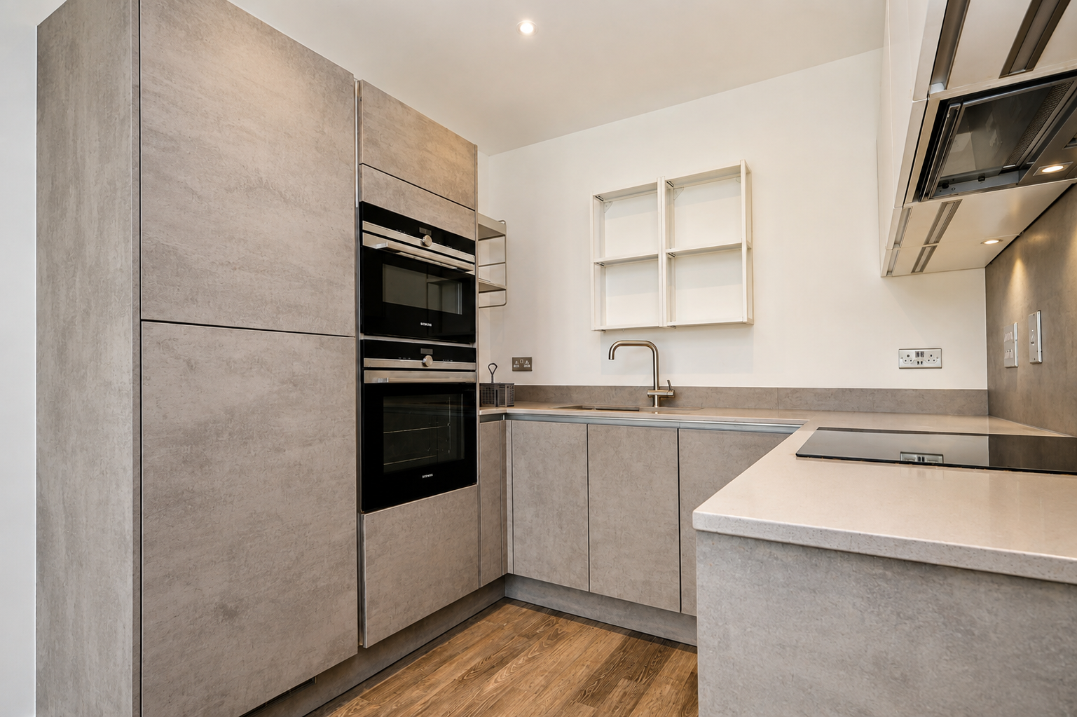 Flat Corbet Gardens in Greater London