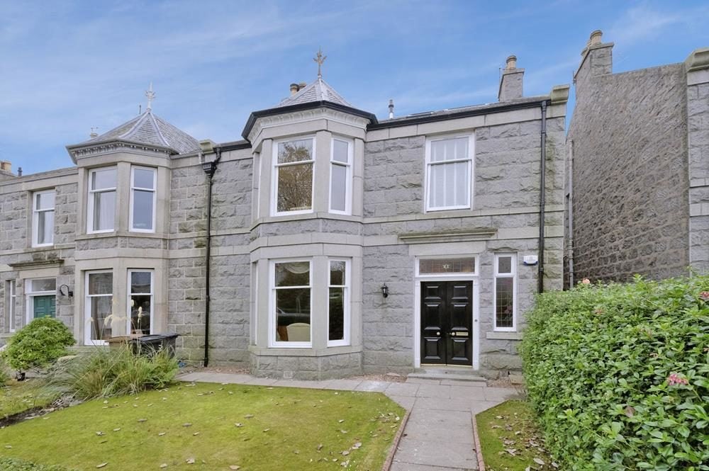 House Hamilton Place in Aberdeen City