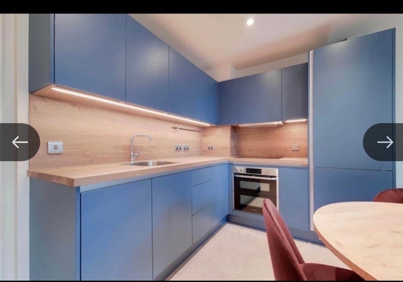 Room Atlantic Crescent in Greater London