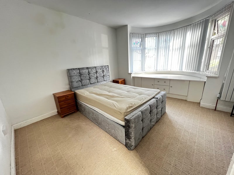 Room Milverton Road in Birmingham