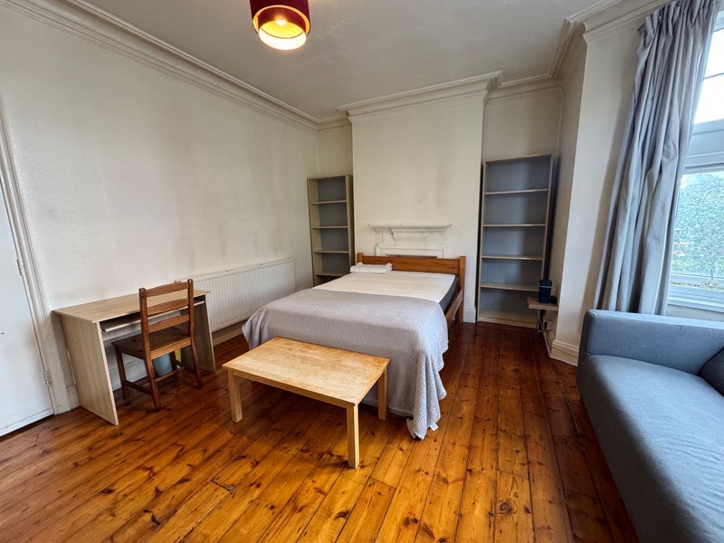 Room Old Kent Road in Greater London