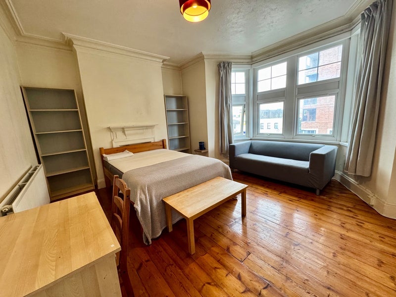 Room Old Kent Road in Greater London
