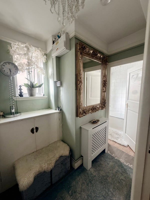 Room Regency Street in City of Westminster