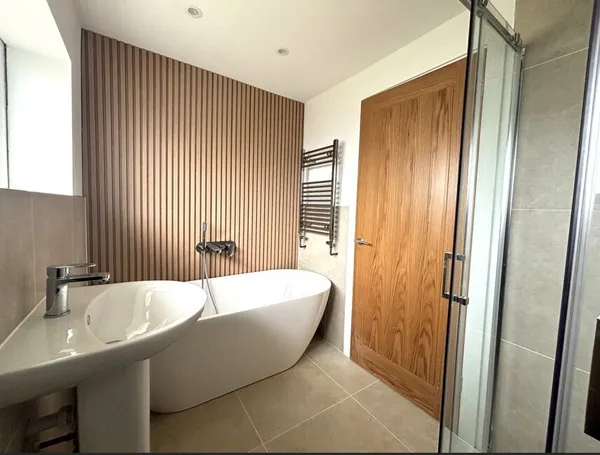 Flat Cedar Crescent in Tonbridge and Malling