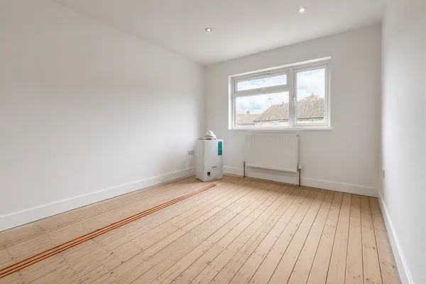 Flat Cedar Crescent in Tonbridge and Malling