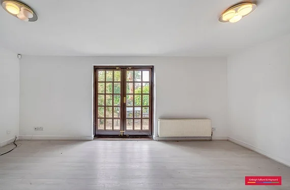 House Bentley Mews in Greater London