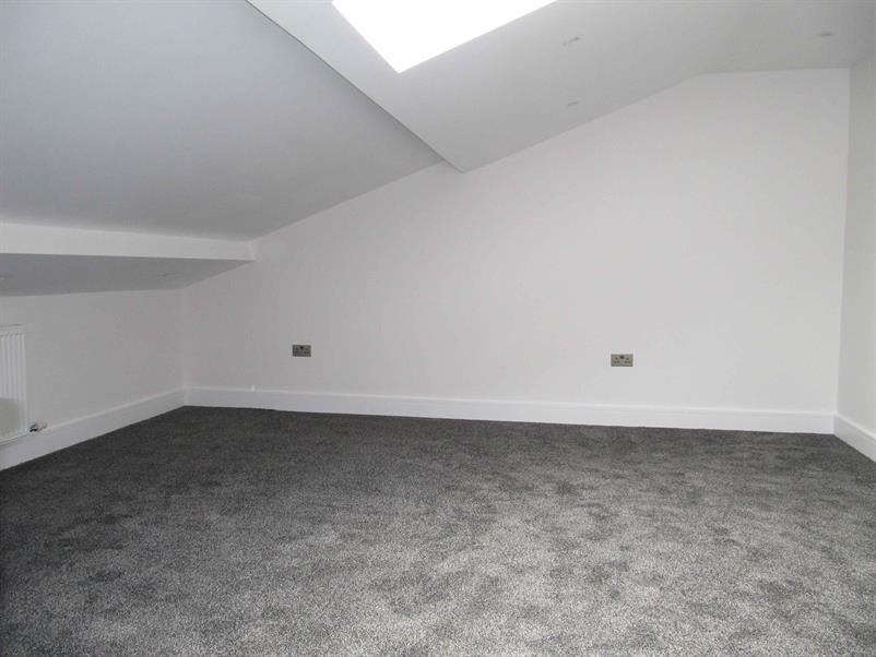 Flat Ridge Way in Richings Park