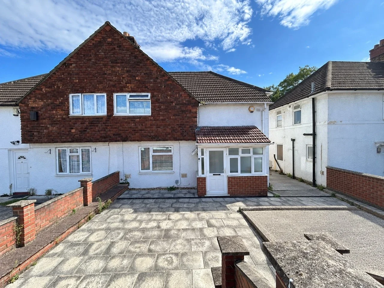 House Hunters Grove in Greater London