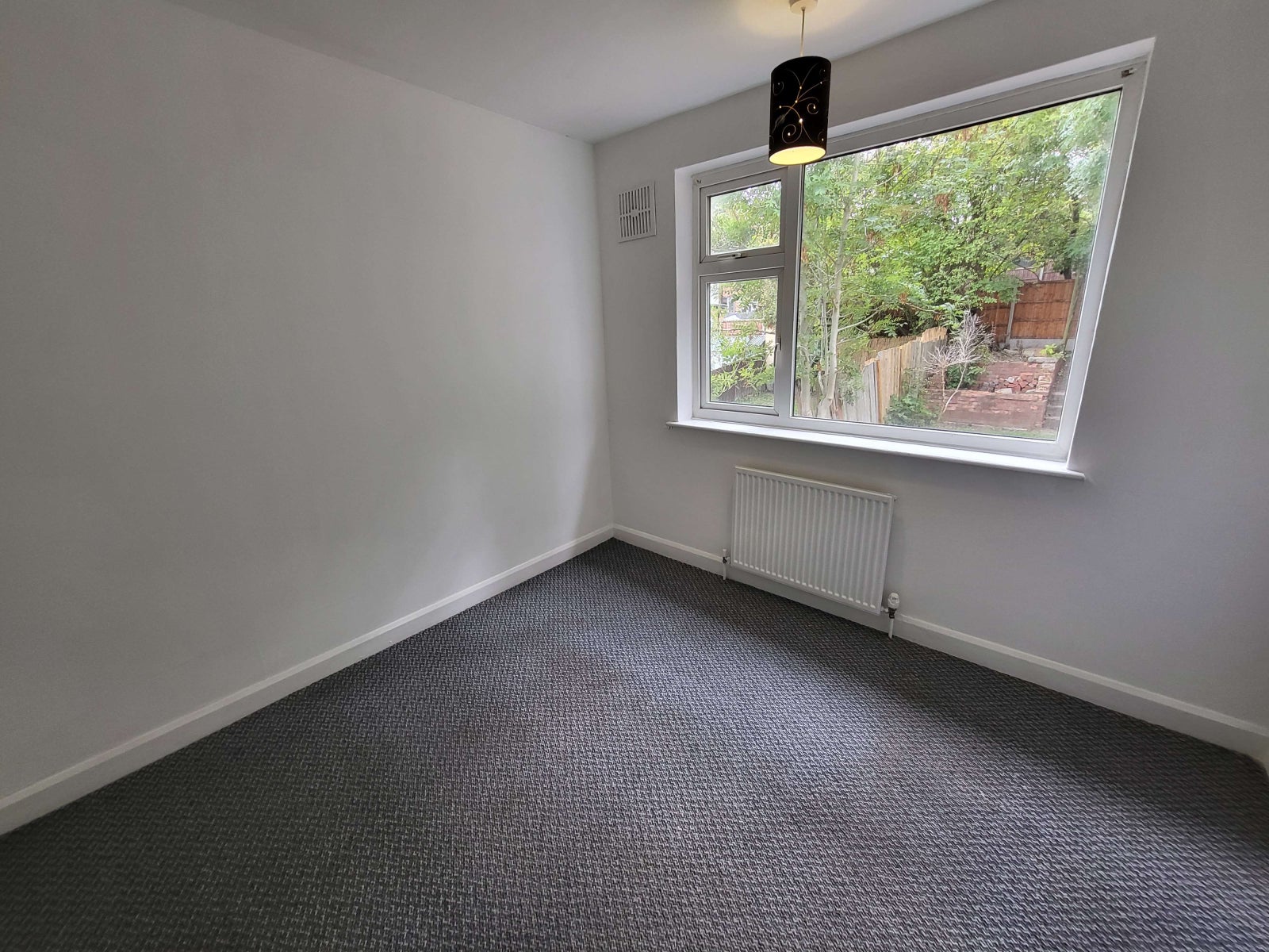 House Baker Street in Luton